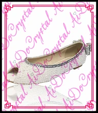 Aidocrystal mode dame elegante weiße kristall und perlen bowknot flache schuhe