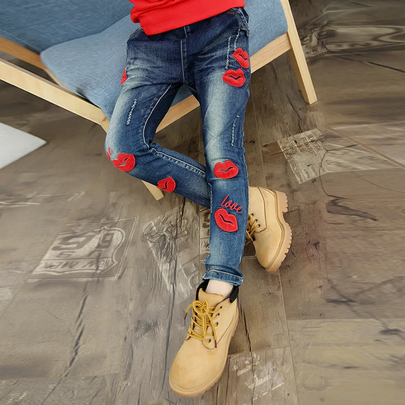 

Red lips embroidered jeans Fashion girls Pants Kids Trousers Baby Children Jeans