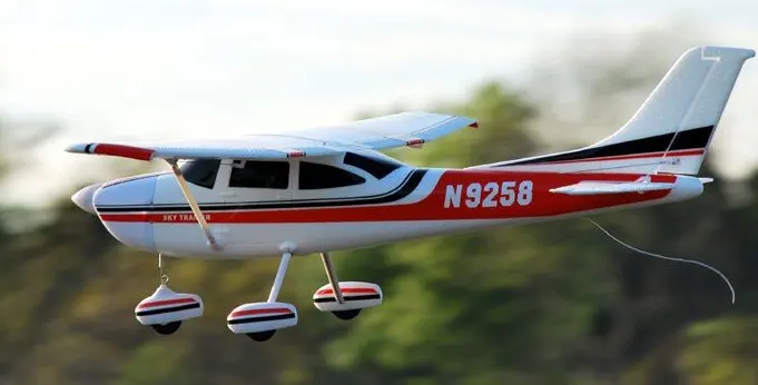 Новичок RC модель самолета 1410 мм EPO Электрический Cessna 182 PNP