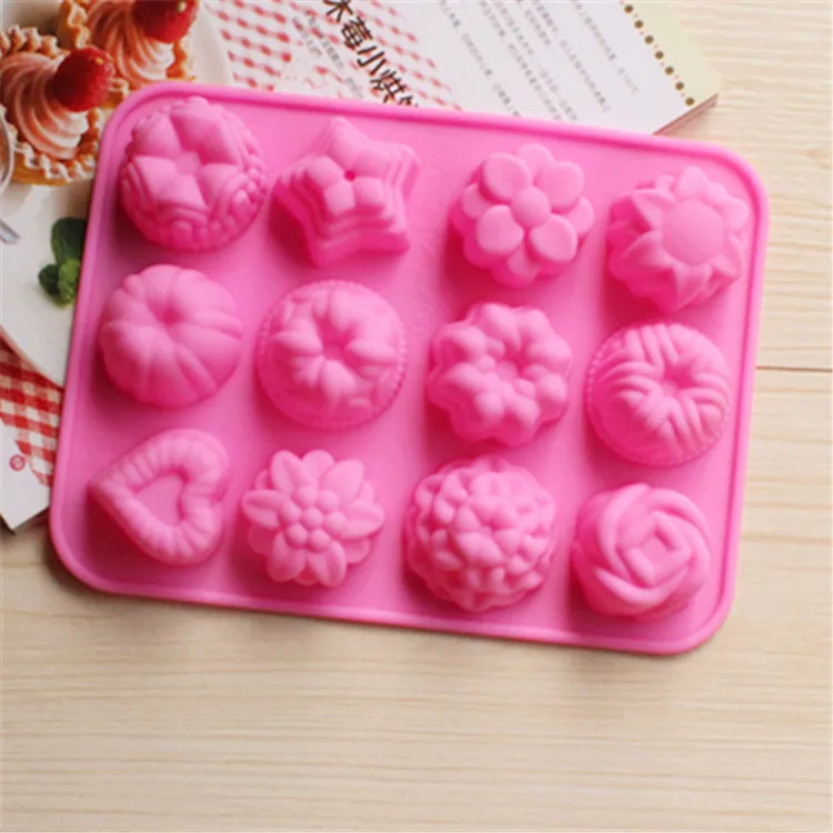 

Cake Silicone Mold Products 12 Even Flower Shaped Flowers Pudding Soap Mold