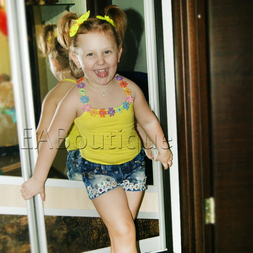 1 PCS Retail New Fashion Summer tanks Candy color flower More design vest for Girls camisoles outwear CX 1 PCS Retail New Fashion Summer tanks Candy color flower More design vest for Girls camisoles outwear CX