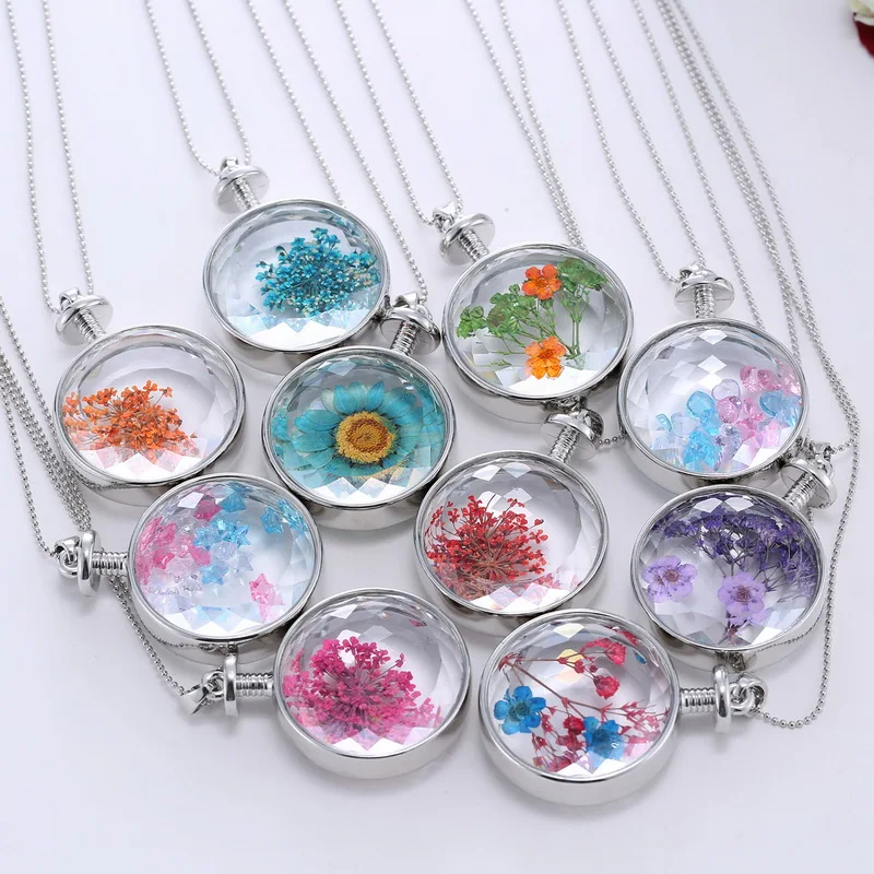 Genuine Dried Flower Pendant Necklace Stylish Round Resin Cabochon Faceted Crystal Women Necklace Float Locket Living