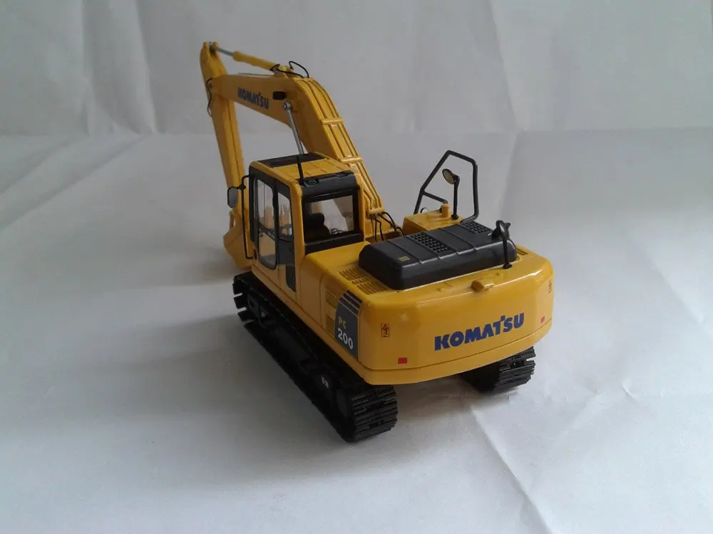 1:50 Komatsu PC200-8 экскаватор игрушка