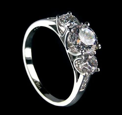1.7CT класса люкс для женщин три камня Ювелирные изделия с синтетическими алмазами кольцо Свадебные Винтажные Ювелирные изделия стерлингового серебра 925 полу обручальное кольцо с драгоценным камнем