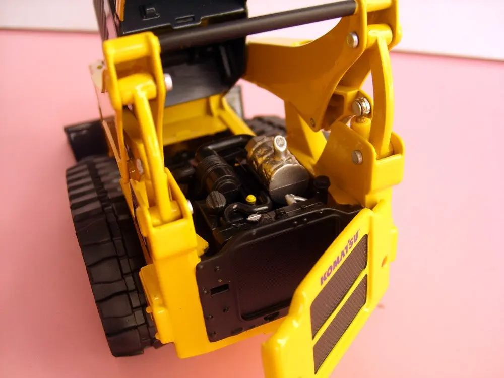 1:25 Komatsu CK35-1 компактный гусеничный игрушка погрузчик