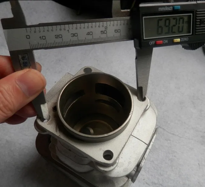 CYLINDER KIT 52MM HUS 272 12