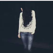V***.