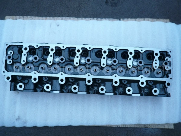 Автозапчасти TD42 головка цилиндра двигателя 11039-06J00 11039-63T02 применяется для Nissans Safari pick up