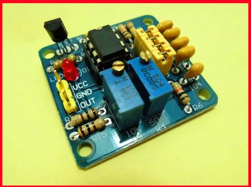 

Free Shipping!!! 5pcs NE555 pulse module upgrade version / LM358 duty and frequencies / adjustable module / Electronic Component