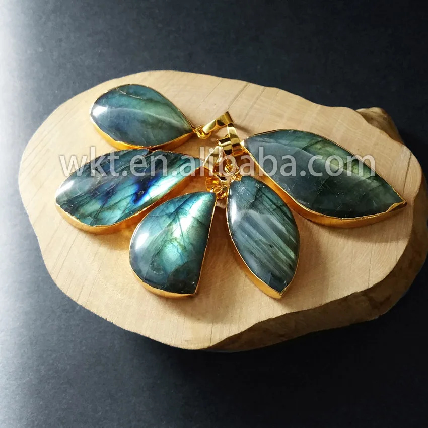 WT-P597 Wholesale Randomly shape raw stone labradorite pendant with gold dipped on edged