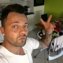 P*** 
