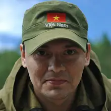 A***v