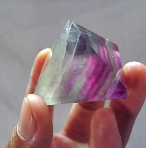 HOT 73.7 g beautiful Natural fluorite Crystal PYRAMID