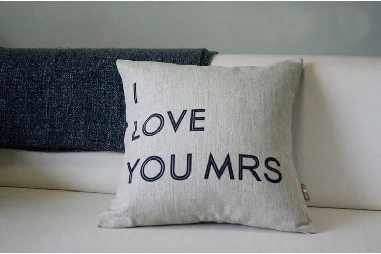2 шт. LOVE MRS& MR Lovers Подушка свадебные подарки хлопковая диванная подушка, льняная подушка, подушка для дивана автомобильные подушки