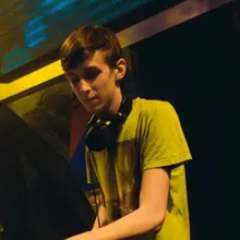 A***v