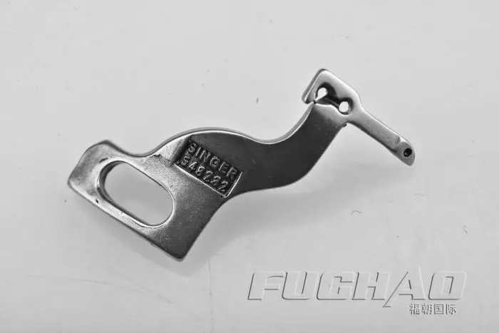 Для Singer 299 looper один набор из четырех частей(548232 548231 548207 548205