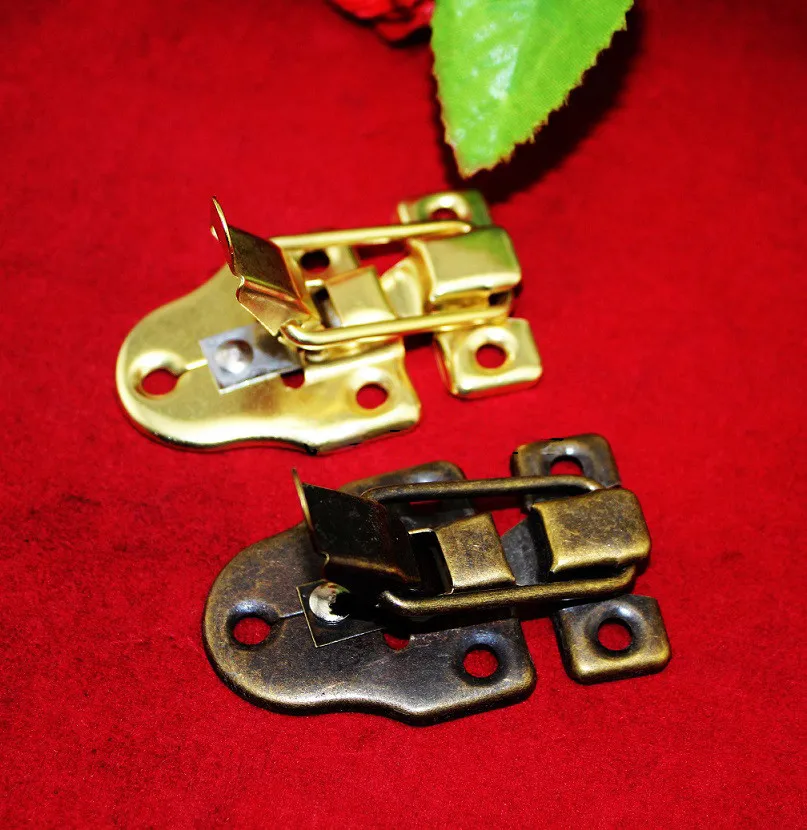 

10Pcs 56*40MM iron buckle hasp hasp wooden wine box with lock Buckle Antique Padlock Hardware