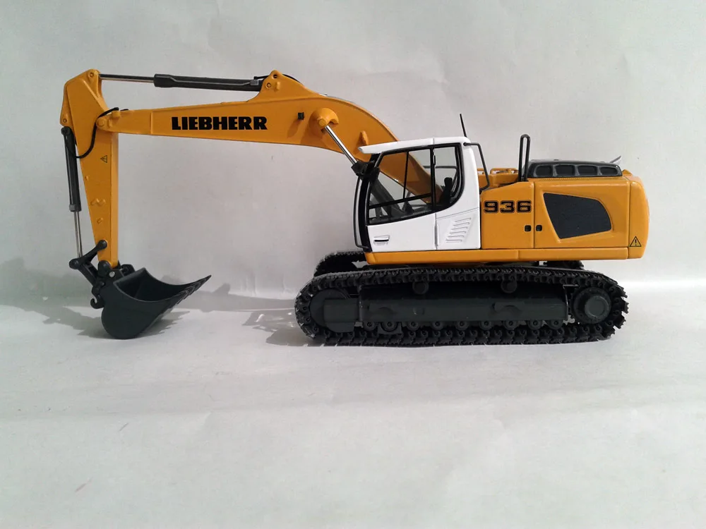1:50 R936 экскаватор игрушка