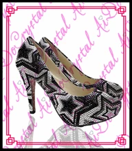 Aidocrystal 2016 handmade fashion sterne muster weiß und schwarz kristall high heels klassische damen schuhe für party