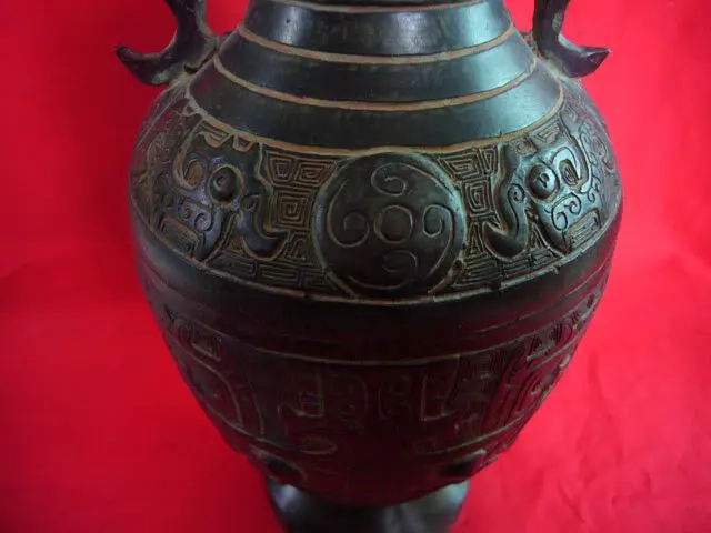 Редкий династии Цин(Kangxi: 1661-1722) бронзовая ваза