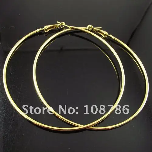 hoop earring5 (3).jpg