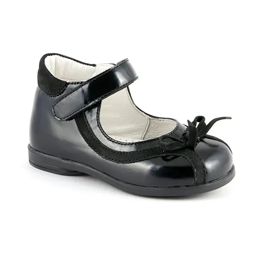 women's black and white shoes