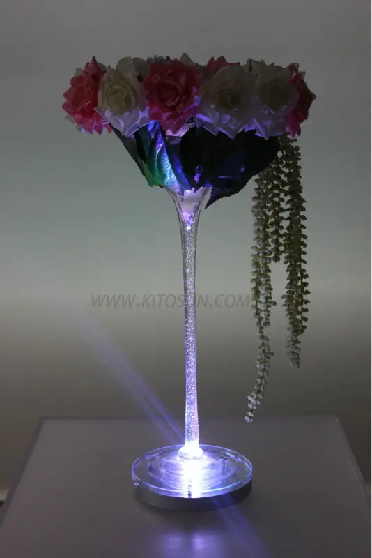8inch light base with Martini vase