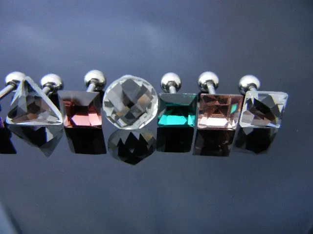 Бесплатная пересылка 50 шт. камни cz Средства ухода за кожей Jewelry-уха Tragus/HELIX БАР/серьги стержня Блеск Смесь стилей и цветов