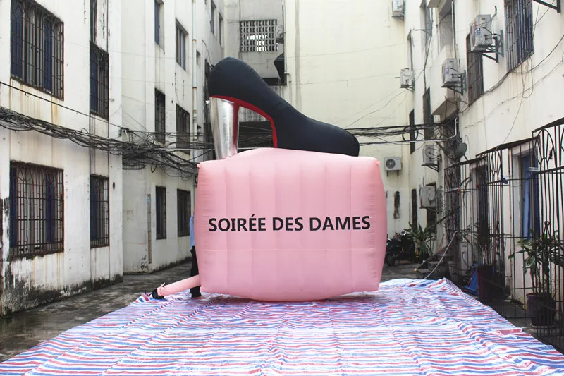 

Free shipment height 4m width 3.2m inflatable shoe for advertising