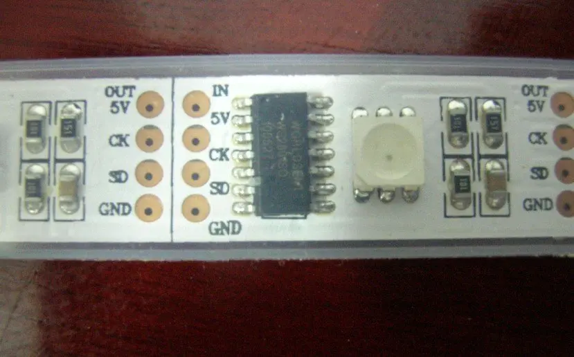 5 м светодиодная цифровая полоса, вход DC5V, WS2801IC(256 шкала); 32 шт. IC и 32 шт. 5050 SMD RGB каждый метр; без контроллера