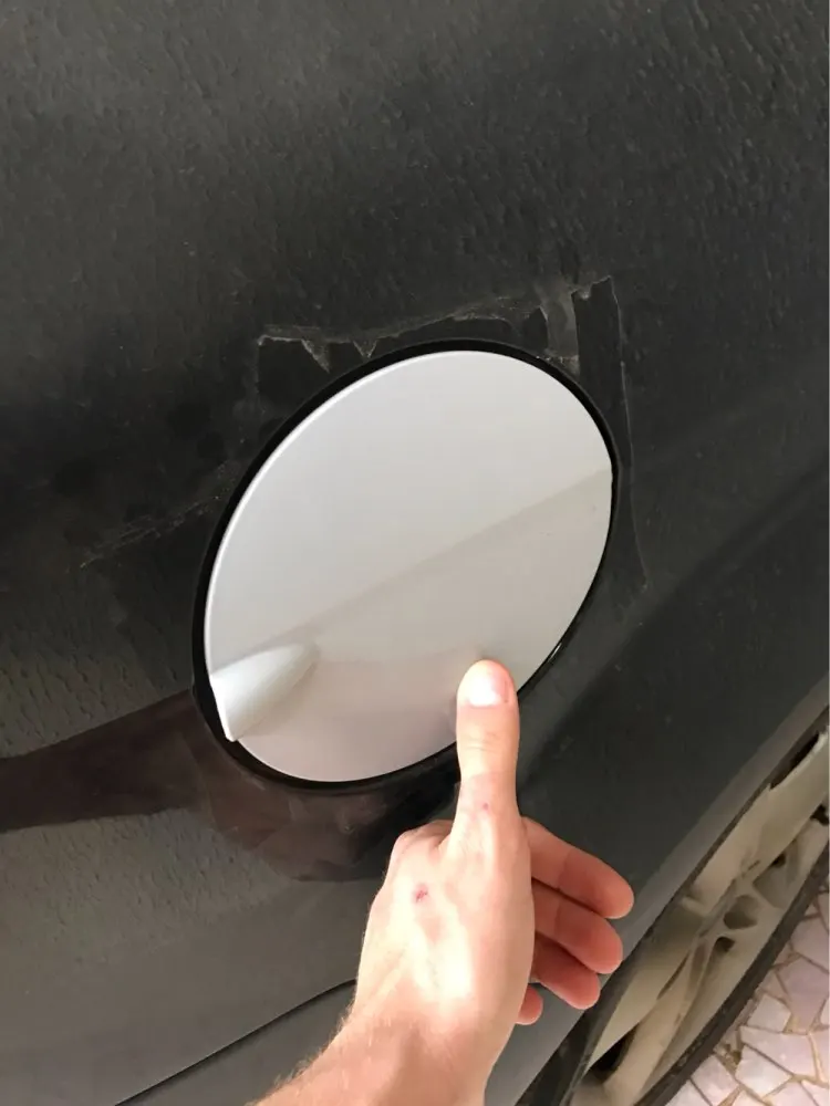 1Pcs Fuel Filler Door Cover Gas Tank Cap for Ford Focus 2009-2011 Euro Style