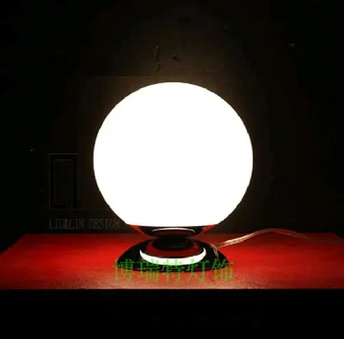 Современная настольная лампа с стекла led Настольная лампа Кабинет белый стекло настольная лампа прикроватная огни украшения стола исследование лампы настольные лампы для спальни лампа прикроватная петарды