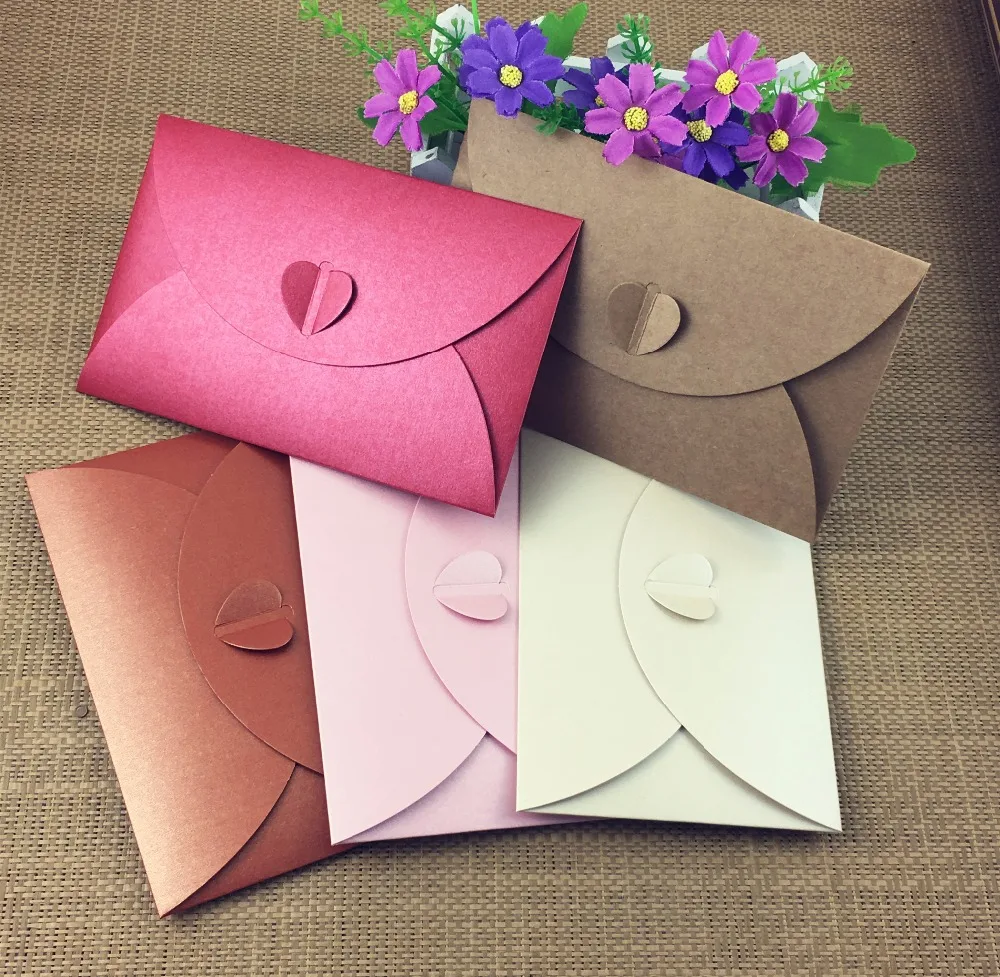 конверт крафт упаковка. бумажный конверт для подарка. упаковка конвертиком. конверт крафт мини. упаковка конверт для подарка.