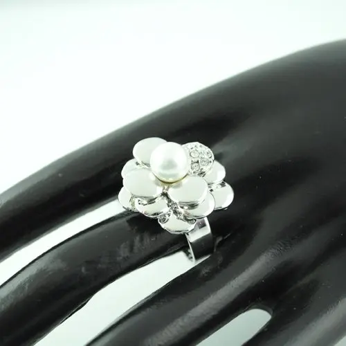 free shipping , flower rings with pearl in middle ,rhodium color 3 pcs/lot,rn-496