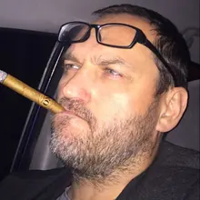 V***v