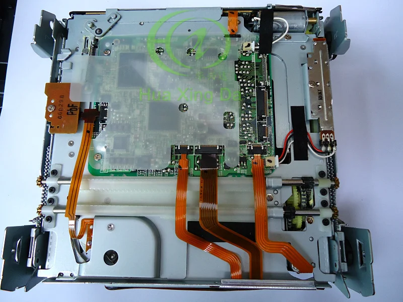 Sony CDX-5F-160 Ford focus Mondeo 6CD MP3.jpg