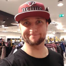 A***v