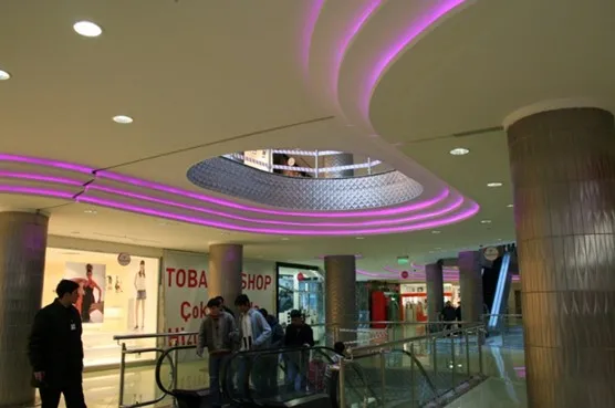 Бесплатная доставка Indoor SMD3528 Гибкие Светодиодные ленты 60leds/M 300 светодиодов 5 м Катушка 12 В холодный белый 6000 К