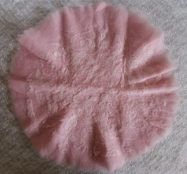 

Multiple Color Available Felted Merino Wool Blanket Props Curly Round Rug Felted Stuffer Posing Wool Fabric Layer Newborn Props