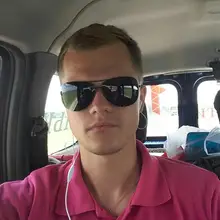 A***v