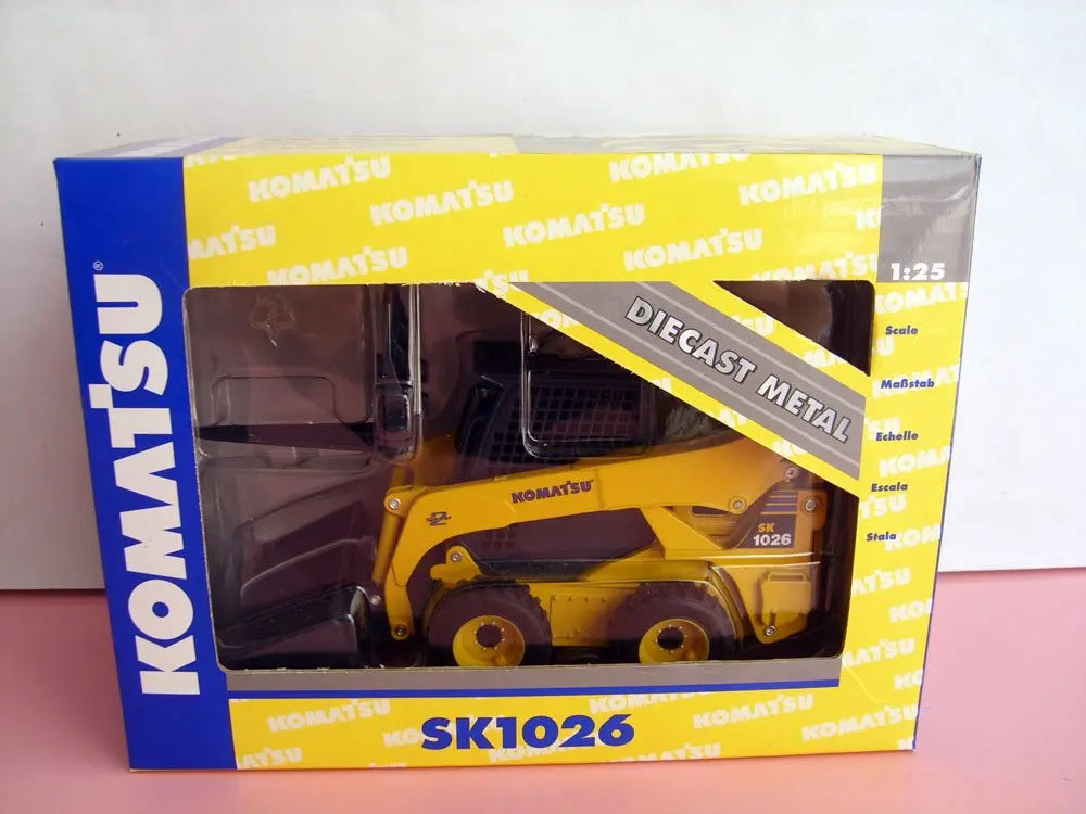 1:25 Komatsu SK1026 с бортовым поворотом игрушка погрузчик