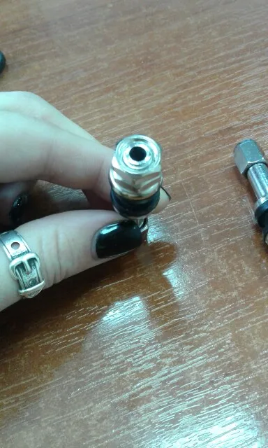 Заказали 16.10, получили 05.12! На вид всё в норме. Как будут вести себя в деле, дополним позже, т.к. теперь уже будем ждать до весны, когда будем переобуваться на лето.