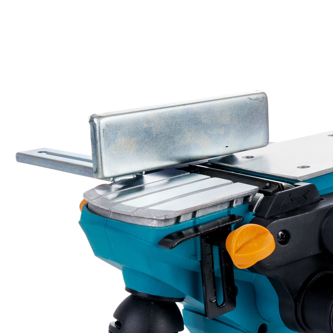 Рубанок электрический Bort BFB-850-T(Ширина обработки 82 мм, 850 Вт, возможность стационарной установки, выборка четверти, пылесборный мешок)