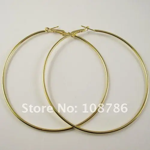 hoop earring5 (2).jpg