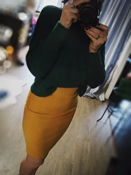 2017 Fashion Skirts Autumn winter Casual Women High Waist Knee-length Knitted Pencil Skirt Elegant slim Long Skirts 