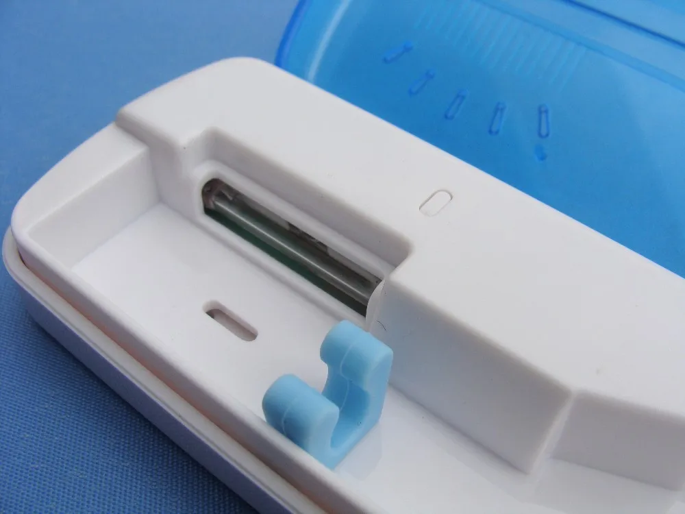 Новое устройство для УФ-дезинфекции зубных щеток стерилизатор/держатель/очиститель коробка для ванной комнаты с FCC, CE, RoHS и лабораторный тестовый отчет