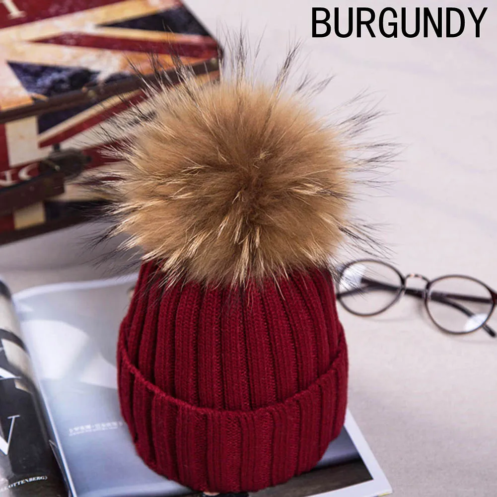 Зимняя женская теплая вязаная шапка с помпоном из натурального меха енота, 15 цветов, вязаная шапка, вязаная шапка Skullies Beanie с большим помпоном, плотная шапка