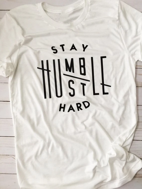 البقاء المتواضع الزحام الصلب تي شيرت المسيحي النساء الأزياء مضحك شعار الجرونج tumlbr تيز القطن فتاة هدية يسوع حزب قمم التي شيرت