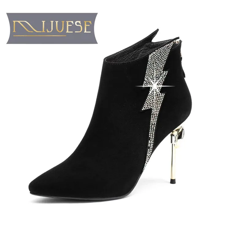 

MLJUESE 2019 women ankle boots Kid Suede purple color Rome style pointed toe autumn thin heel high heels women martin boots
