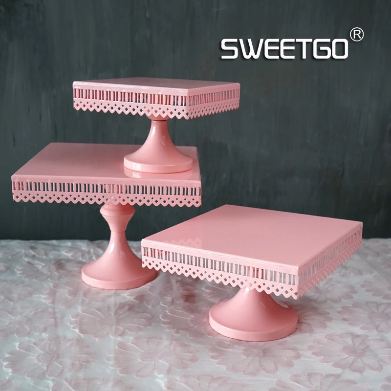 

Square Cake Dish Wedding Prop Hollow Out Lace A Snack Disc European WROUGHT IRON Cake Frame Pink Colour High Foot Tray